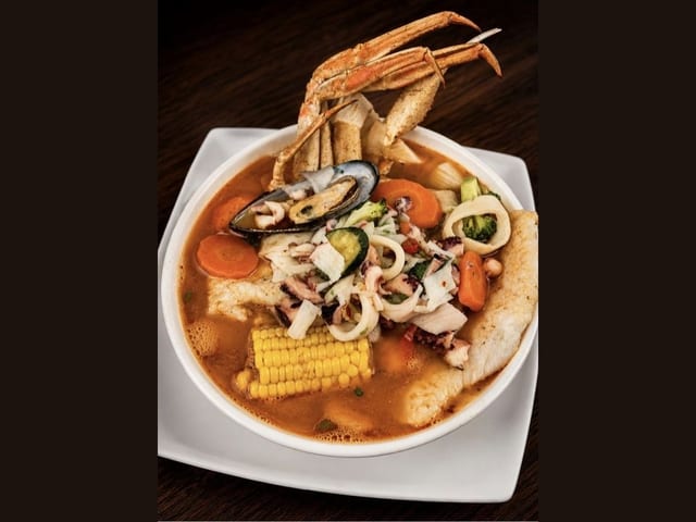 Caldo de Siete Mares.